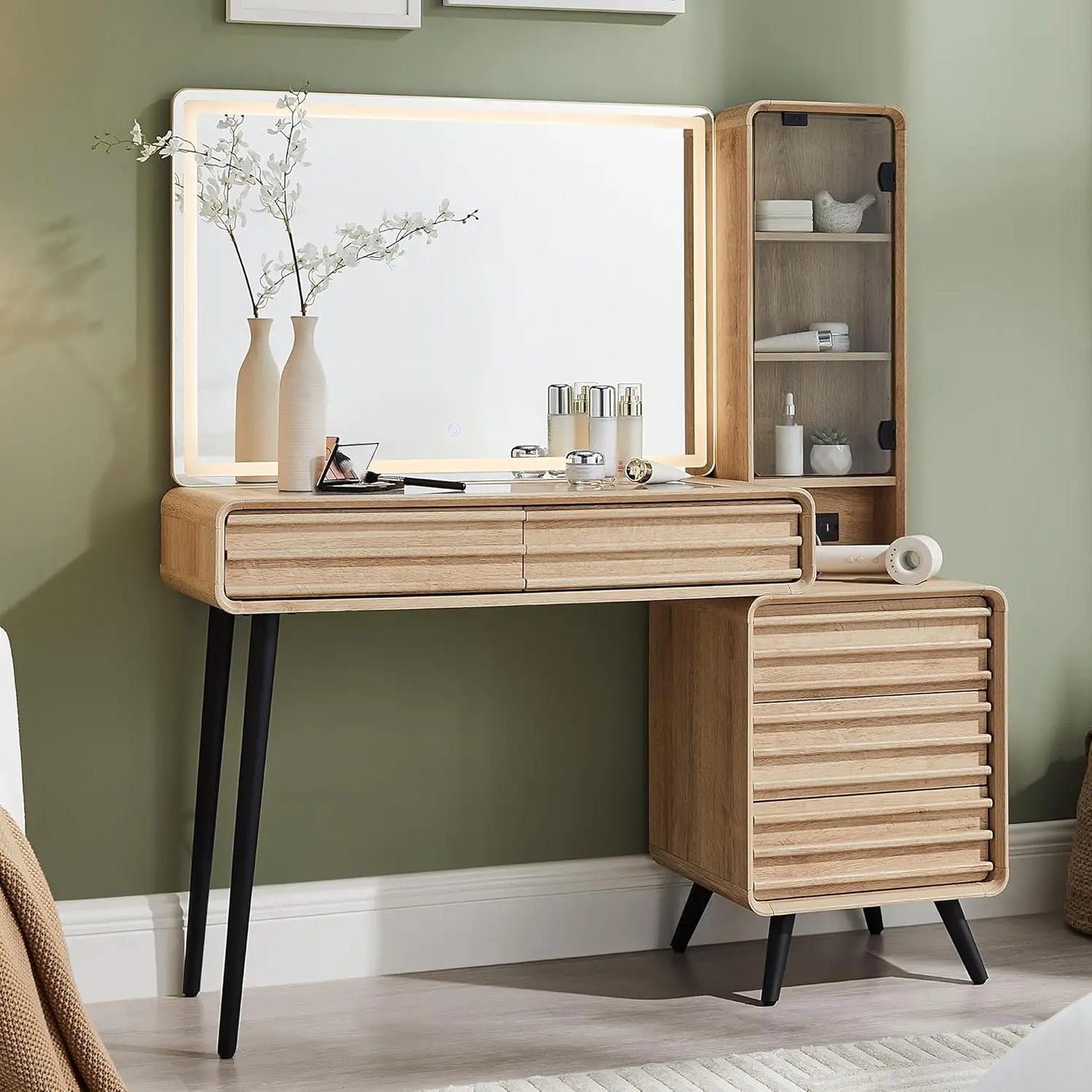Fluted Makeup Vanity Desk with 35" Lighted Mirror and 5 Drawers