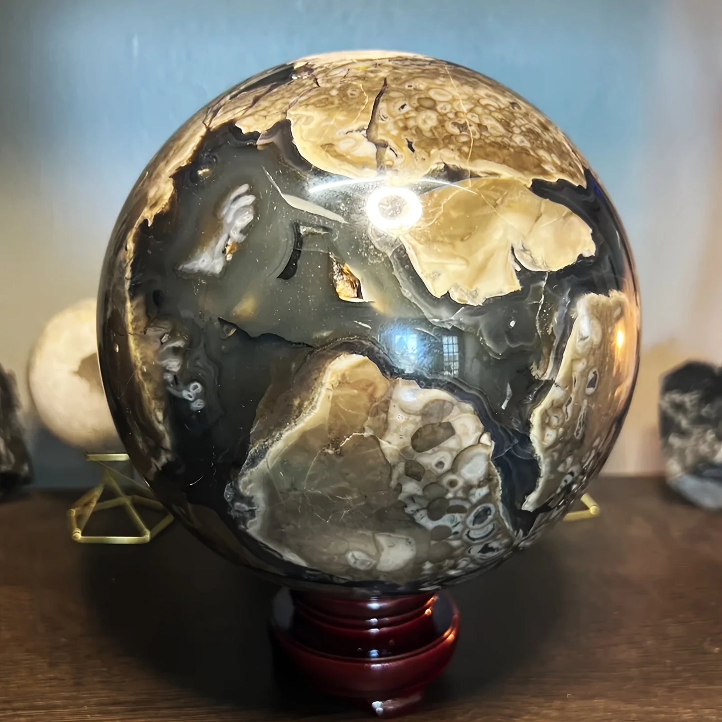 Natural Volcanic Agate Sphere UV Reactive Crystal Ball Home Decor Gift