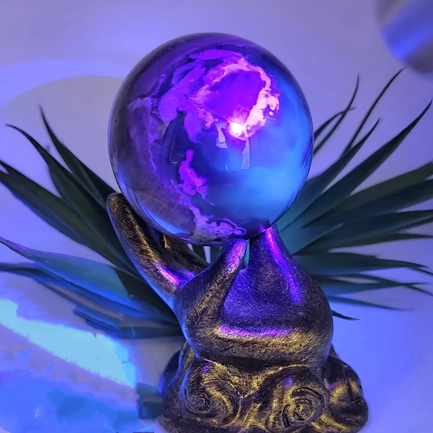 Natural Volcanic Agate Sphere UV Reactive Crystal Ball Home Decor Gift