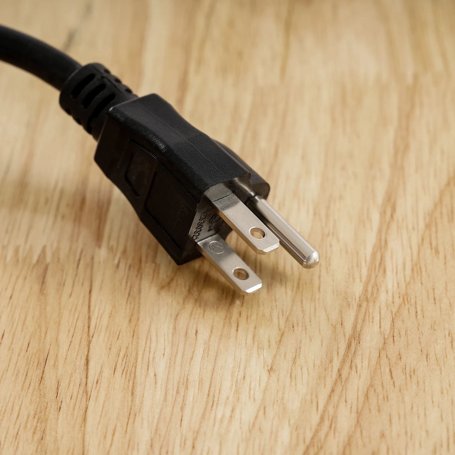 Heavy Duty Adjustable Workbench with Power Outlets 2000 lbs Capacity