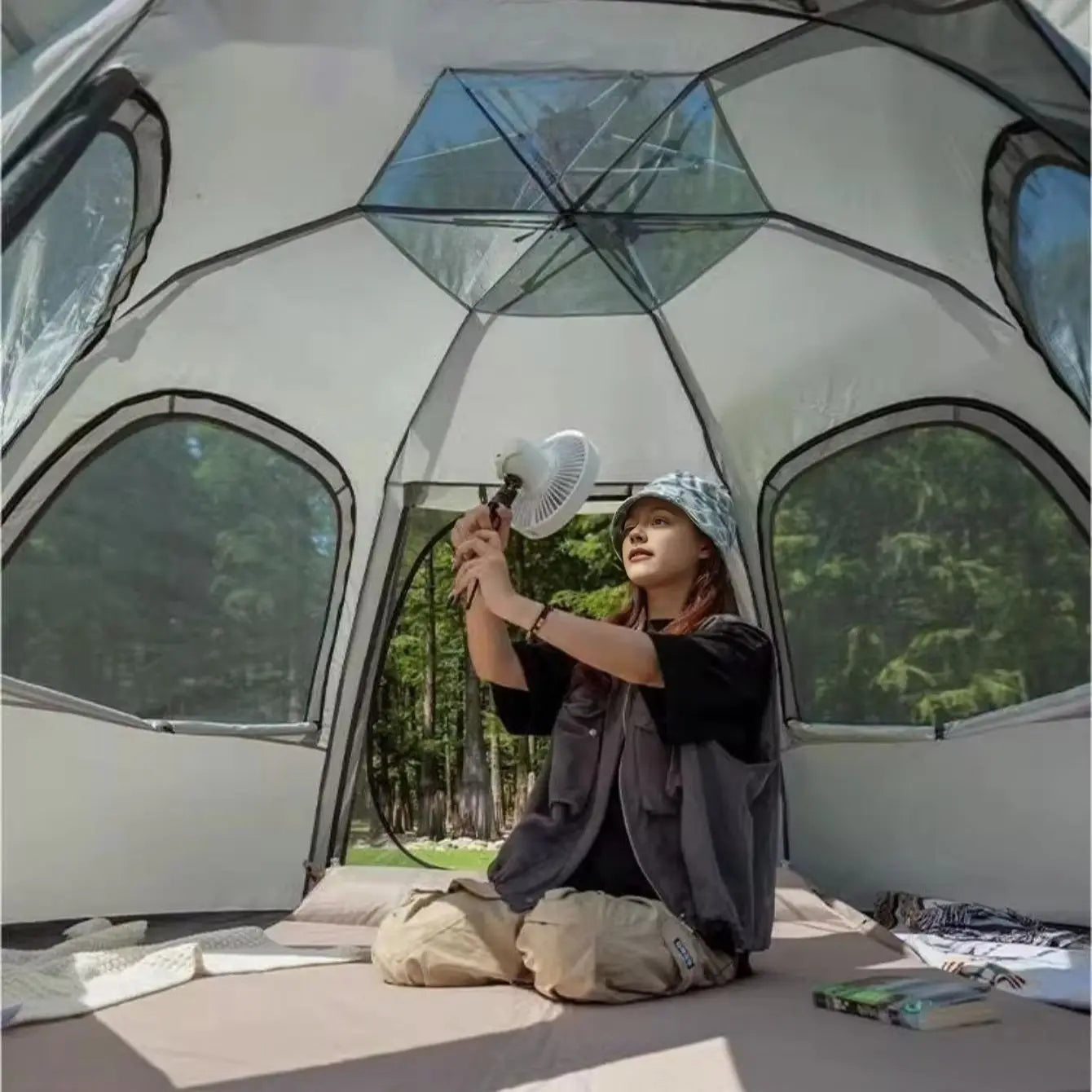 Waterproof Pop Up Camping Tent for 4 Person Family with Skylight