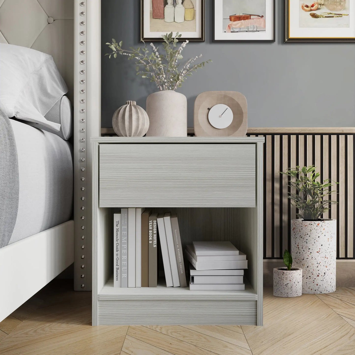 Versatile Wood Side Table Minimalist Nightstand with Drawer for Living Room