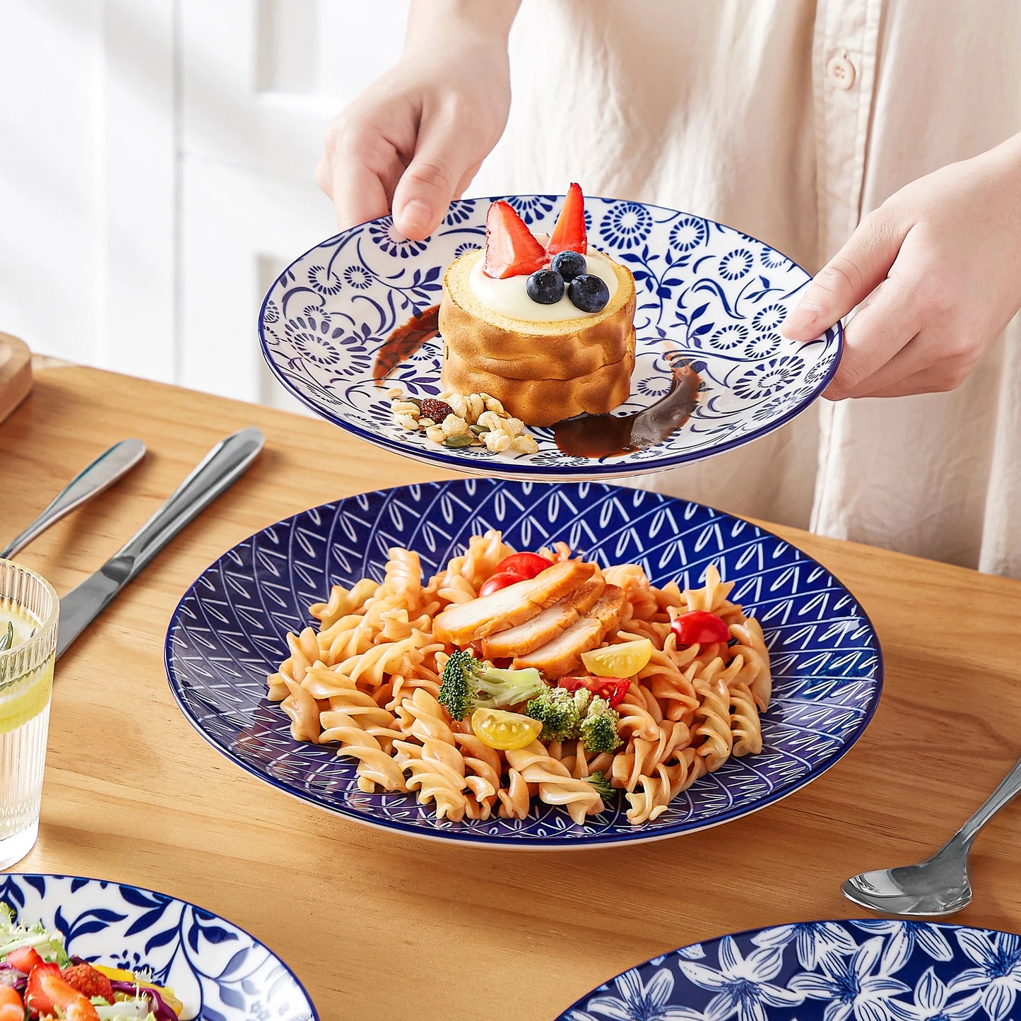 Ljustra 12/24/36 Piece Blue and White Porcelain Plate Set Tableware