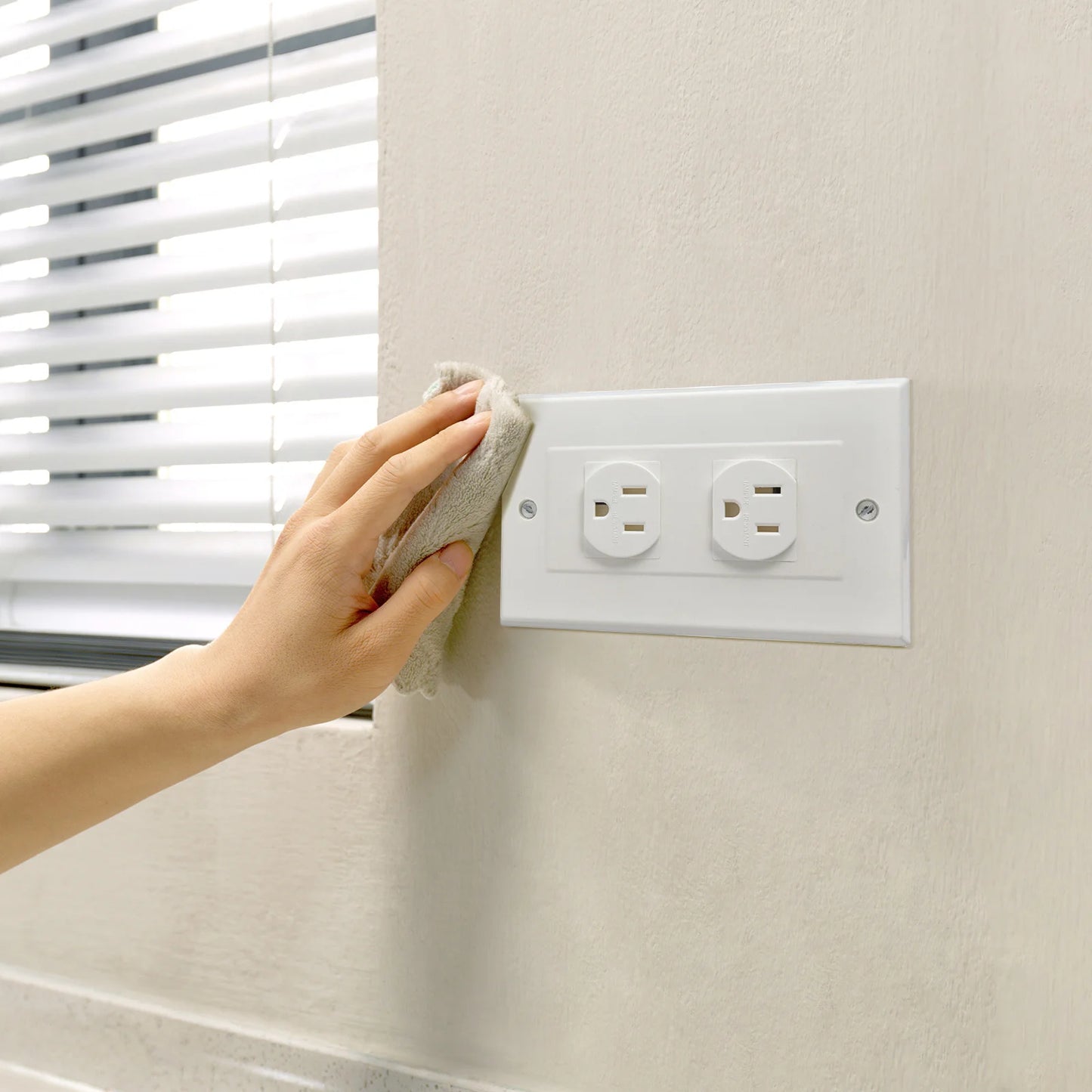 Imitation Double US Plug Wall Safe Hidden Stash Box Security Lock