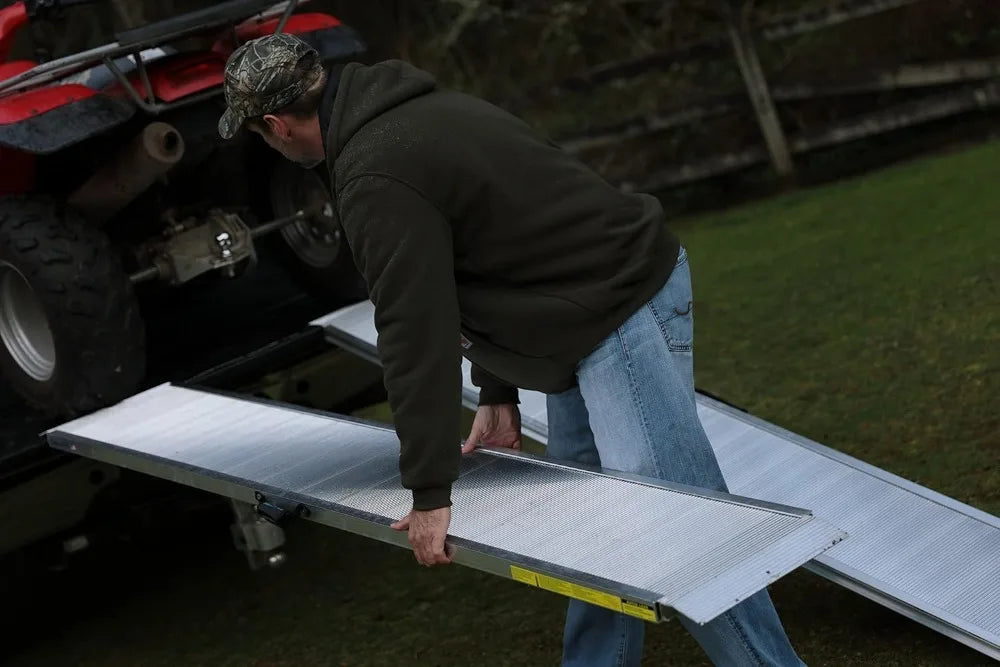 Traverse 4 Foot Portable Aluminum Singlefold Edgeless Loading Ramp