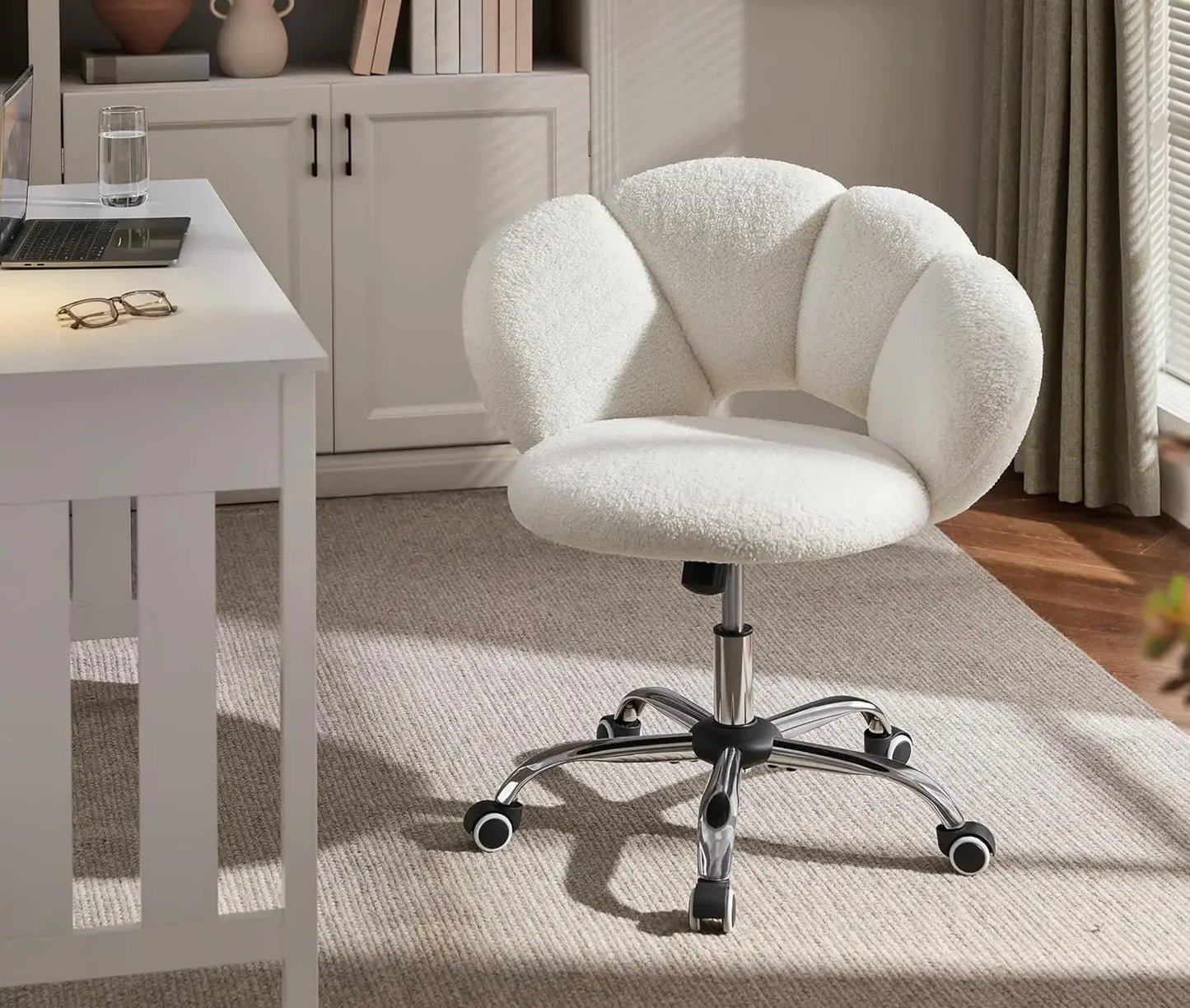 Boucle Upholstered Desk Chair Cloud-Shaped Adjustable Office Chair Rolling Wheels