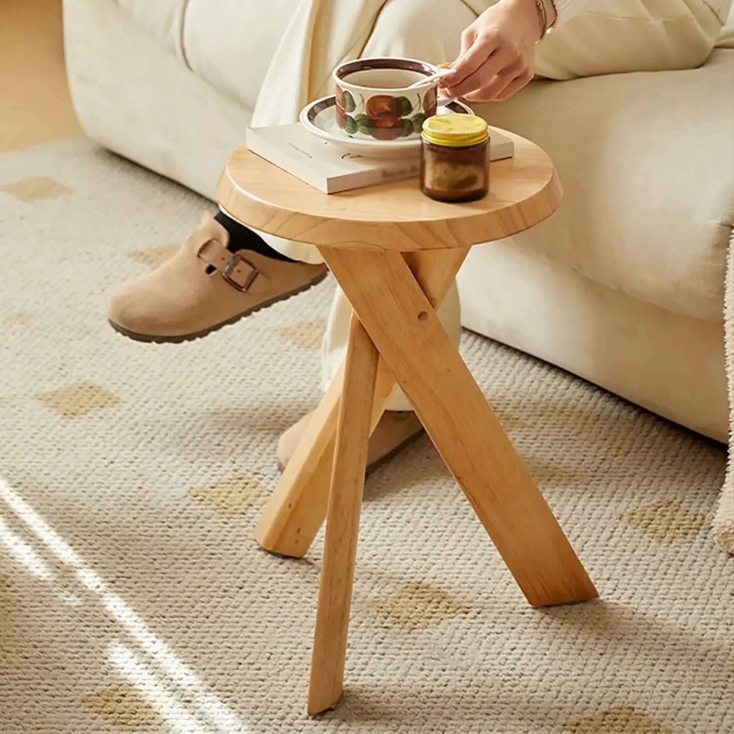 Round Coffee Table Solid Wood Rustic End Table with Crossed Legs