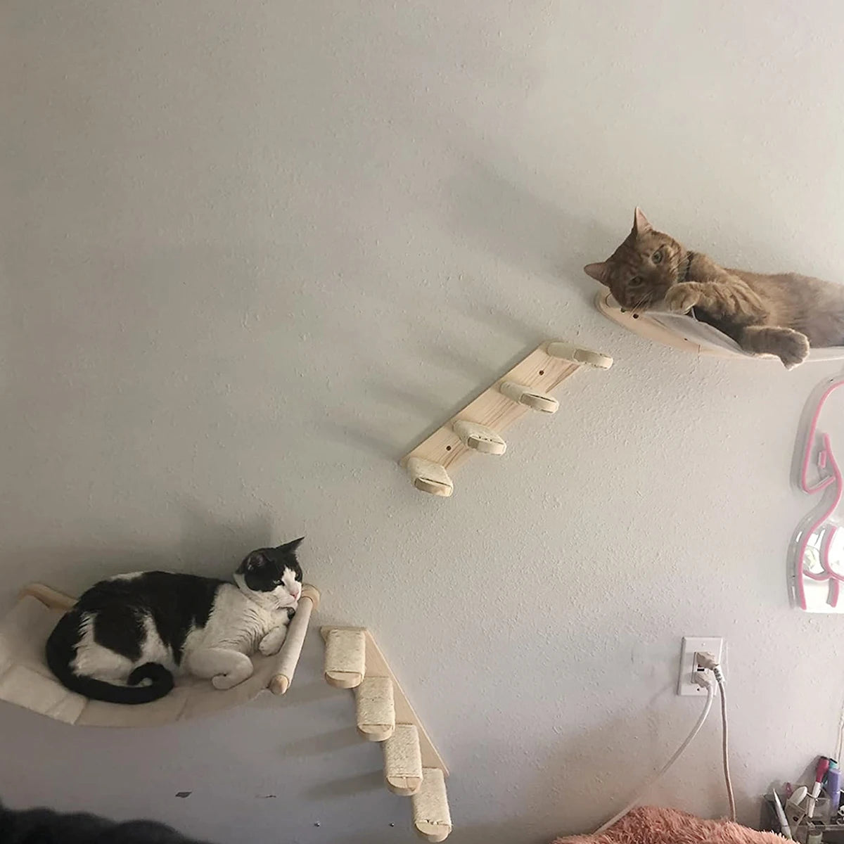 Cat Wall Furniture Shelves Climbing Steps Scratching Post for Cats